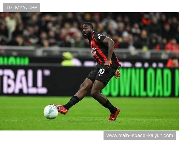 拉比奥传射建功，AC米兰中场铁三角统治比赛节奏